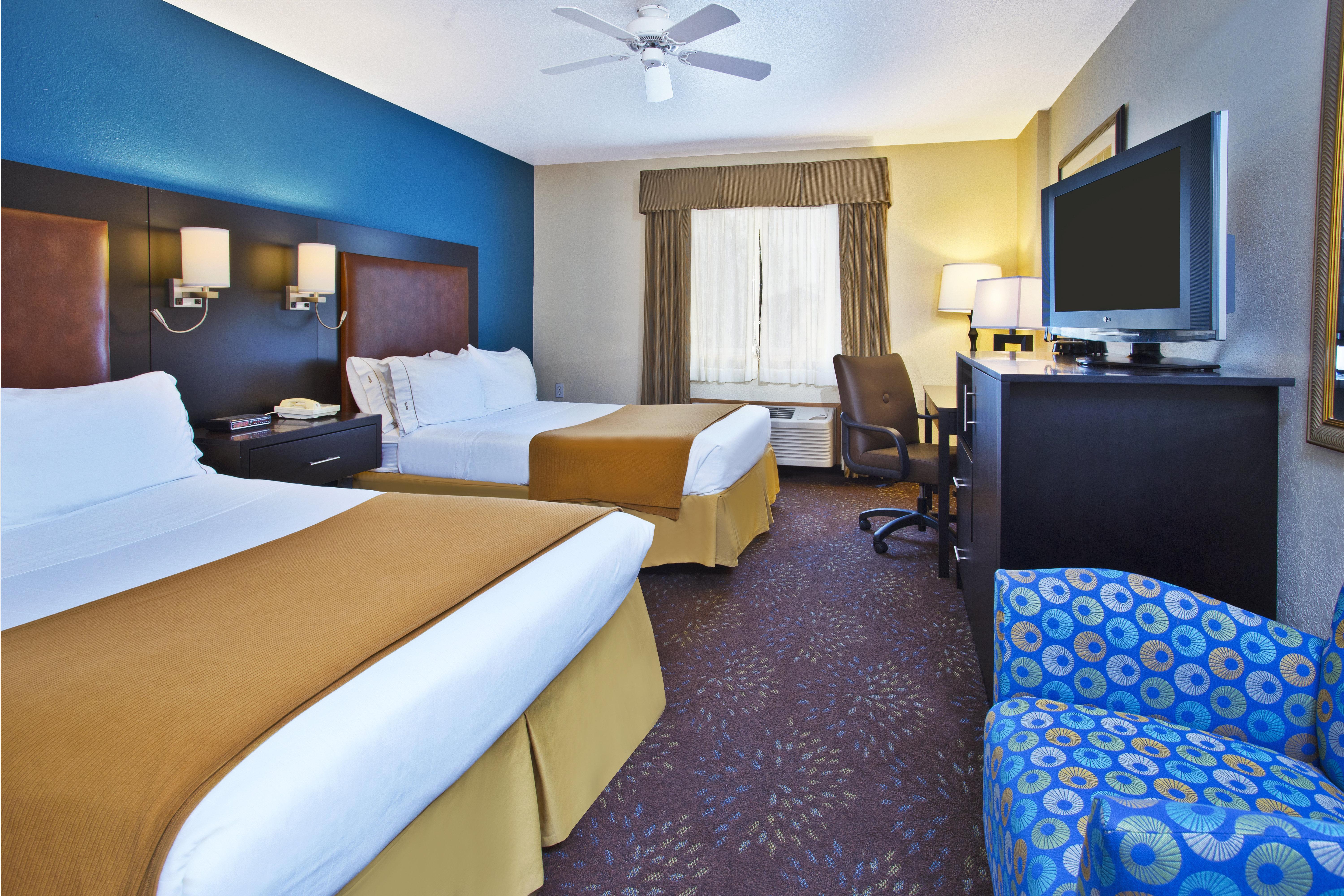 Holiday Inn Express Mackinaw City By Ihg Ngoại thất bức ảnh
