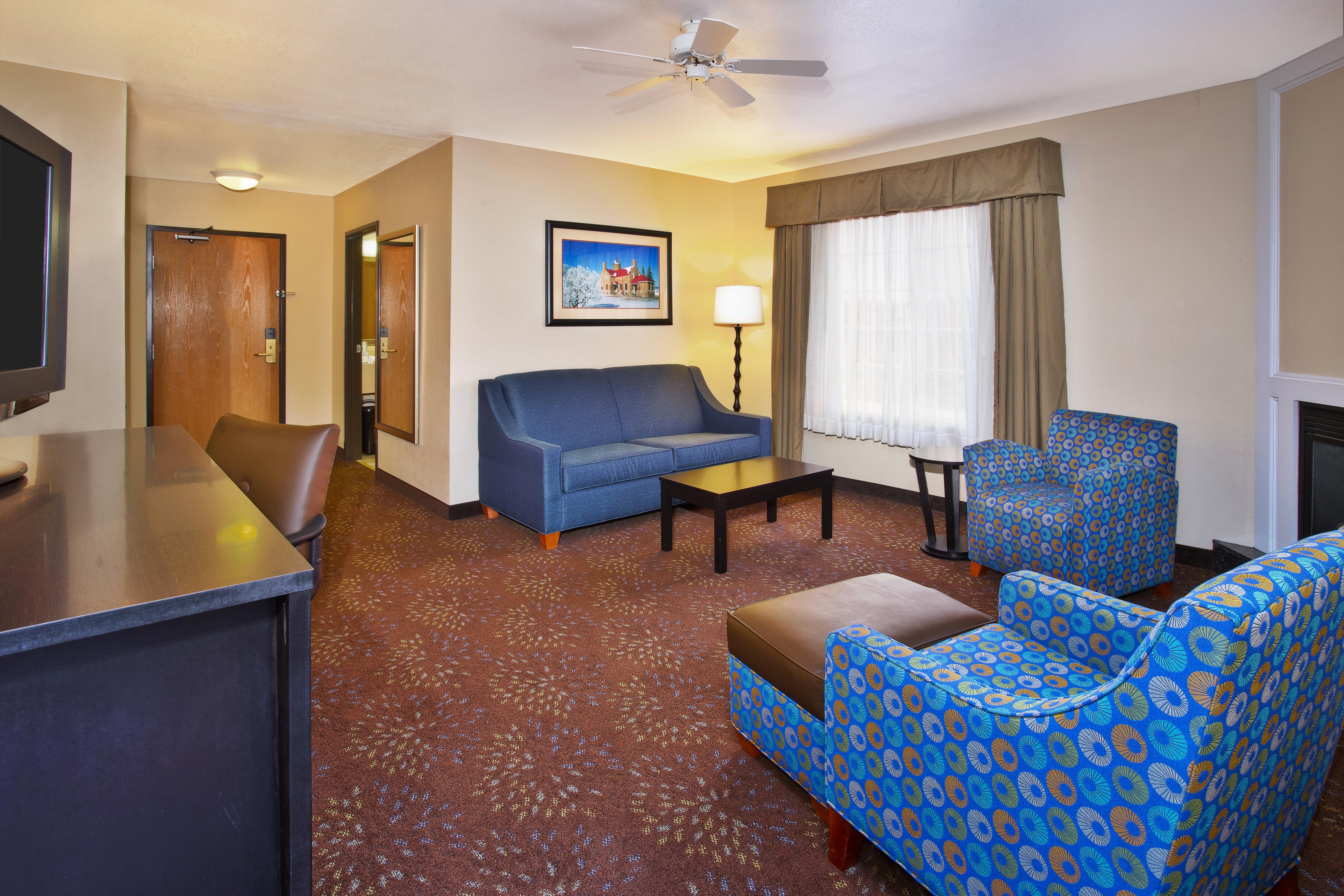 Holiday Inn Express Mackinaw City By Ihg Ngoại thất bức ảnh