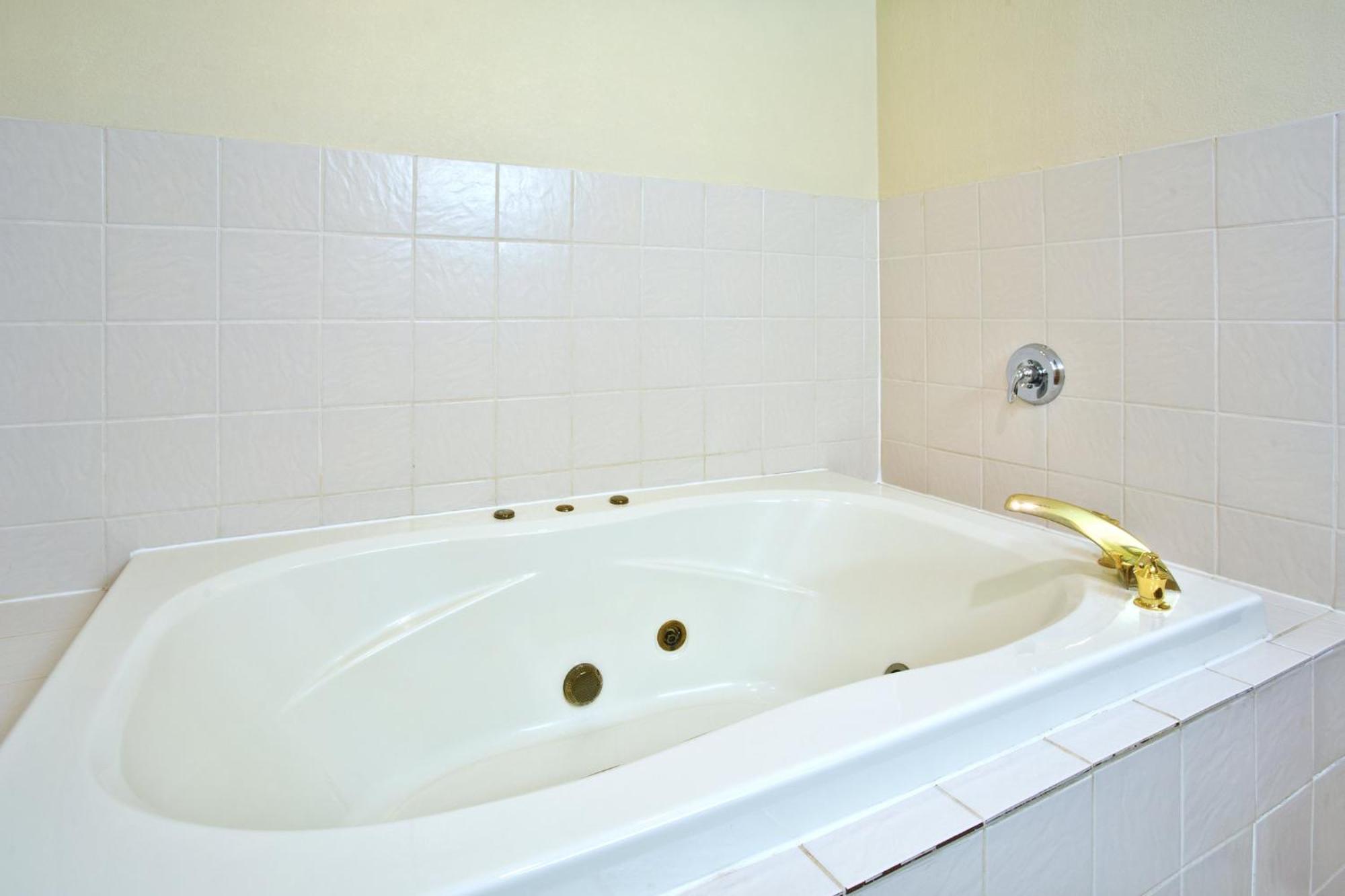 Holiday Inn Express Mackinaw City By Ihg Ngoại thất bức ảnh