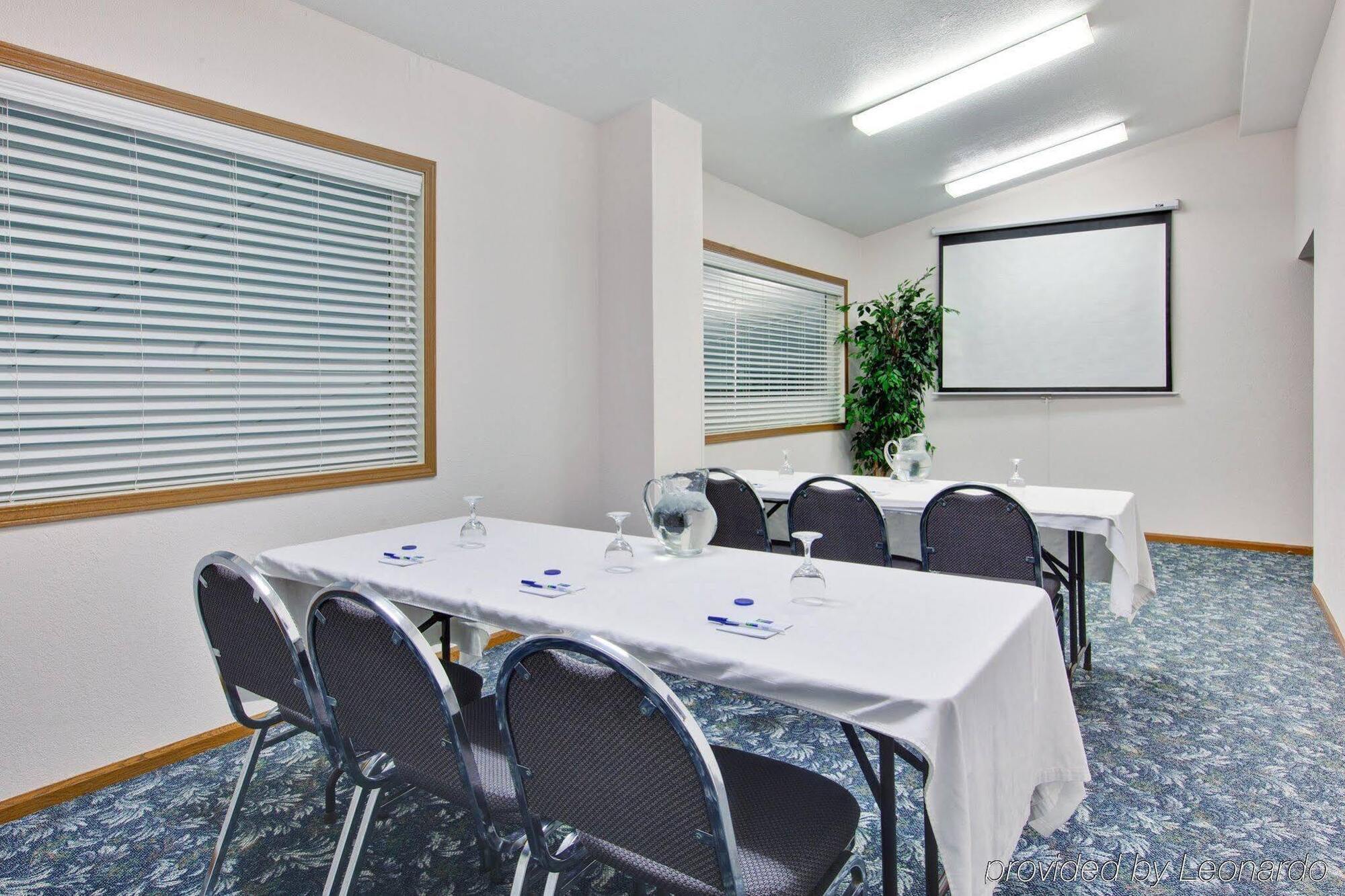 Holiday Inn Express Mackinaw City By Ihg Ngoại thất bức ảnh